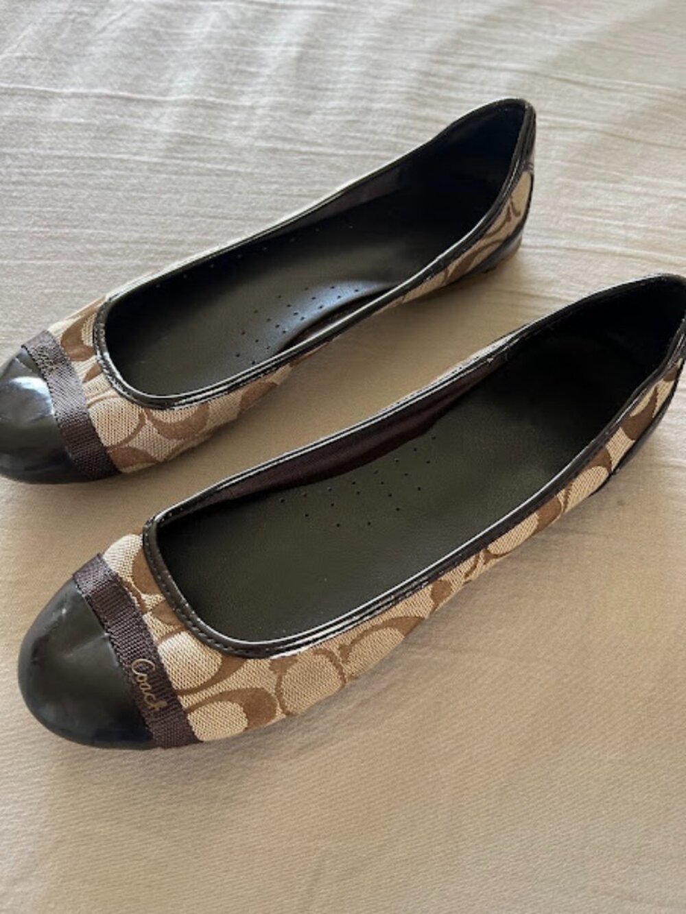 COACH Brown Tan Signature C Canvas & Patent Leather Ballet Flats Shoes Size 8.5B